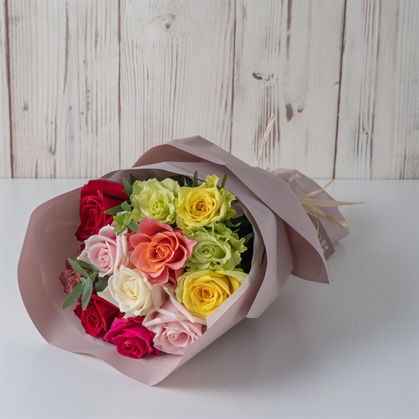 ピーチフルールページ バレリーナのブーケ スタイリッシュなカラーを使ったバレリーナブーケ | アトリエ ウタハナ