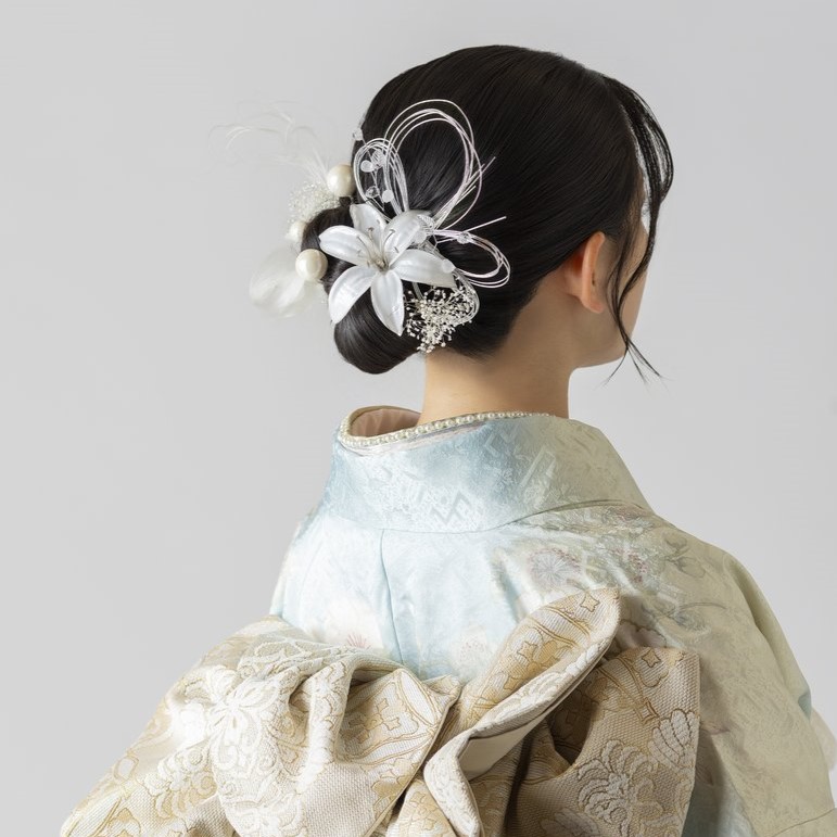 髪飾り 成人式 高級感 清楚 白 | FUREAI - 特別な日の通販 “フレアイ”
