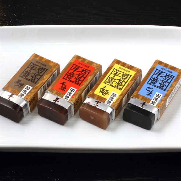 [岩谷堂羊羹の回進堂]i回進堂のわらび餅　黒蜜きな粉入り12個ご予約調整中 わらびもち | 季節限定 | 株式会社回進堂｜和菓子・羊羹通販