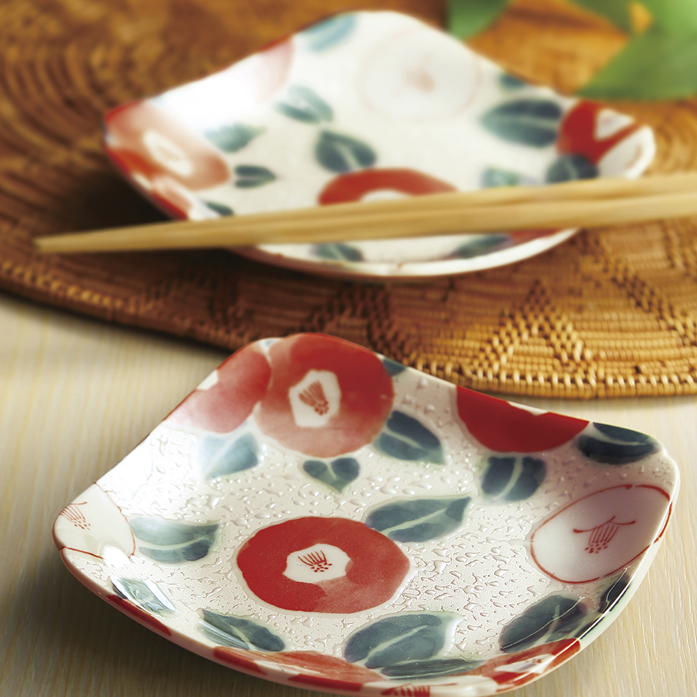 椿角取分け皿 | FUREAI - 特別な日の通販 “フレアイ”