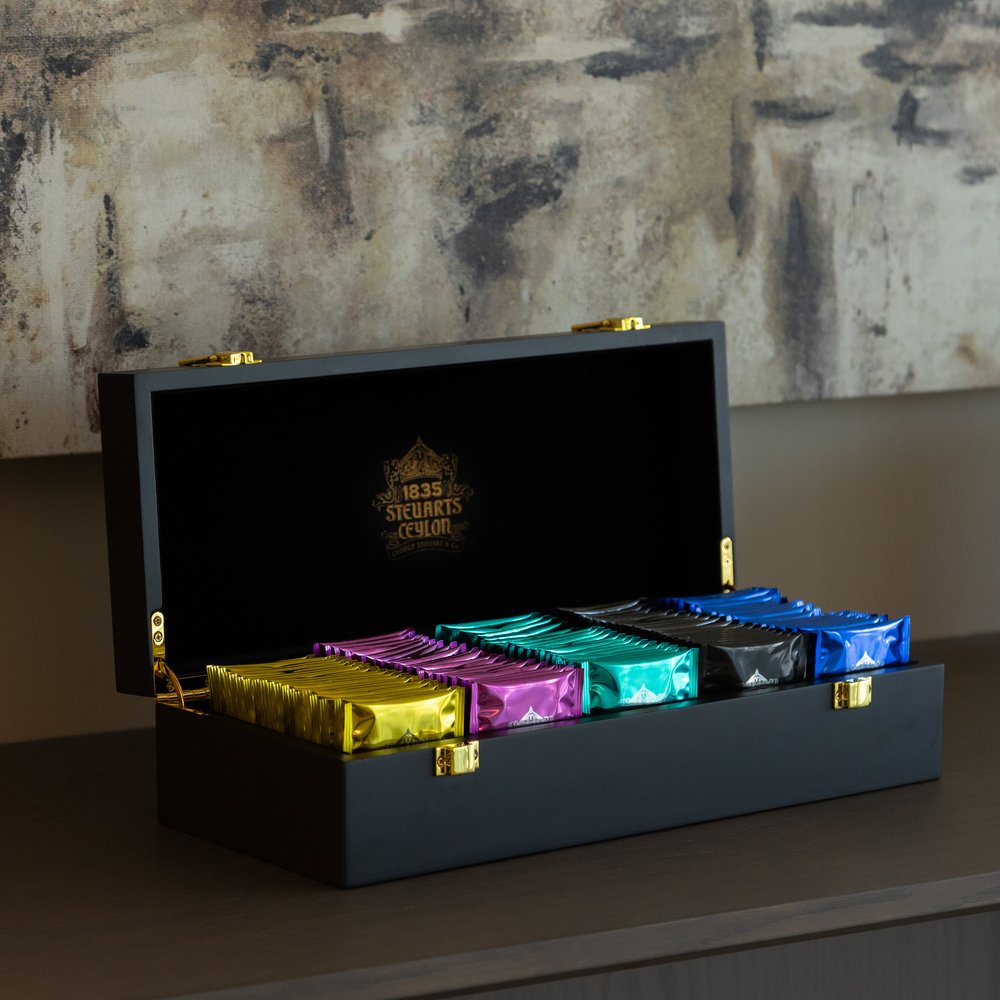 【海外版】2冊：MAYFAIRイギリス版 新品 紅茶の高級木箱【ジョージスチュアートティ】 | FUREAI - 特別な