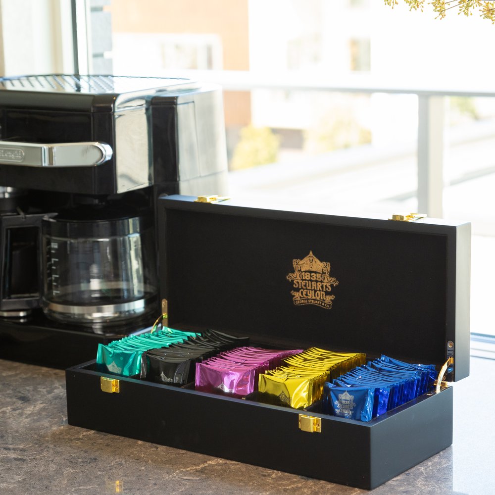 【海外版】2冊：MAYFAIRイギリス版 新品 紅茶の高級木箱【ジョージスチュアートティ】 | FUREAI - 特別な